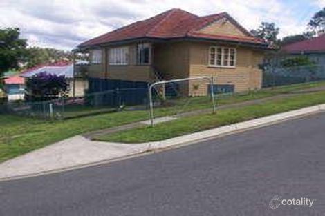 2 Armfield St, Stafford, QLD 4053