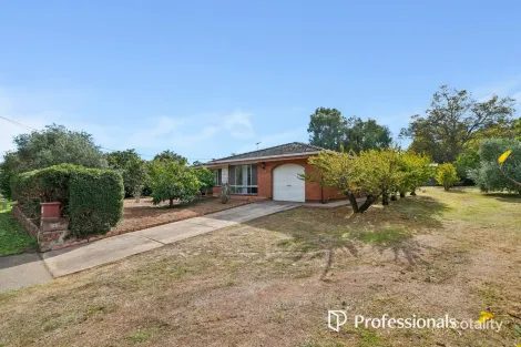 19 Lawnbrook Rd W, Walliston, WA 6076