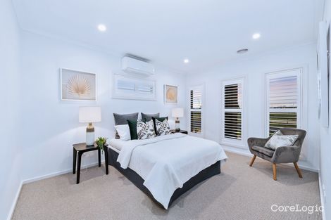 Property photo of 5 Crown Drive Fraser Rise VIC 3336