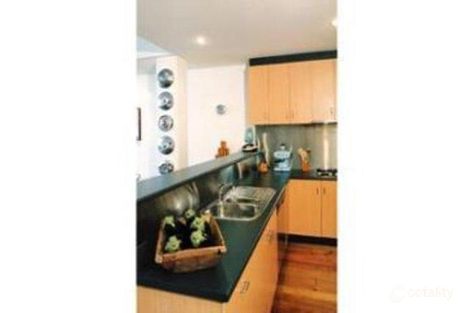 Property photo of 2 Macrobertsons Close Fitzroy VIC 3065