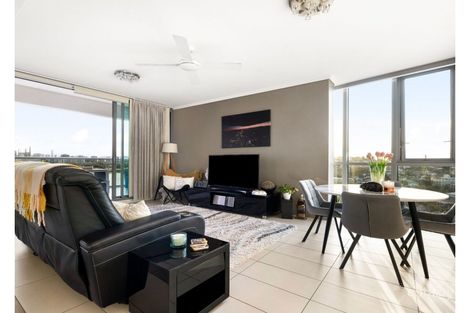 Property photo of 31512/2 Harbour Road Hamilton QLD 4007