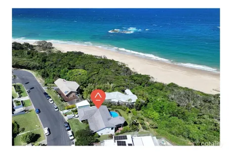 Property photo of 14 Elouera Drive Sapphire Beach NSW 2450