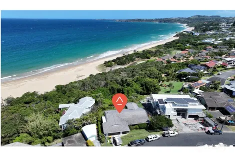 Property photo of 14 Elouera Drive Sapphire Beach NSW 2450
