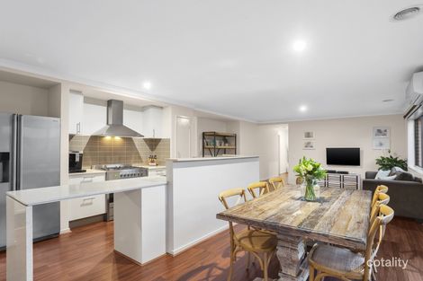 Property photo of 4 Rochford Drive Armstrong Creek VIC 3217