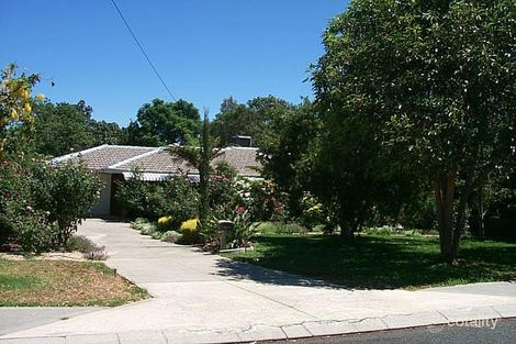 10 Jeanhulley Rd, High Wycombe, WA 6057