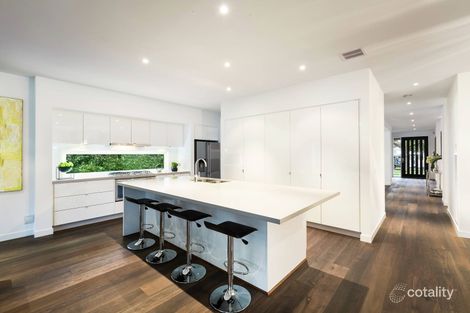 Property photo of 25 Rosstrevor Crescent Mitcham VIC 3132