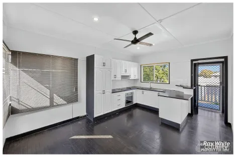Property photo of 246 Elphinstone Koongal QLD 4701