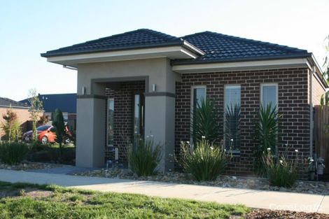 Property photo of 6 Nokota Lane Clyde North VIC 3978