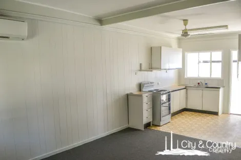Property photo of 2/18 Cook Crescent Sunset QLD 4825