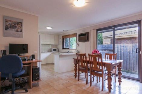 Property photo of 5 Almray Place Glen Waverley VIC 3150