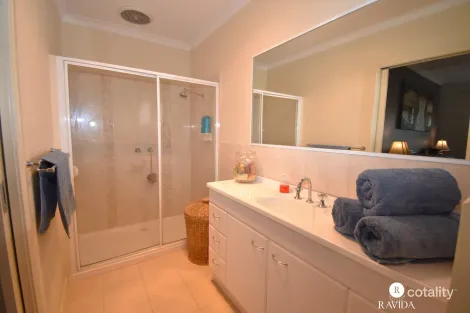 Property photo of 53 Ely Street Oxley VIC 3678