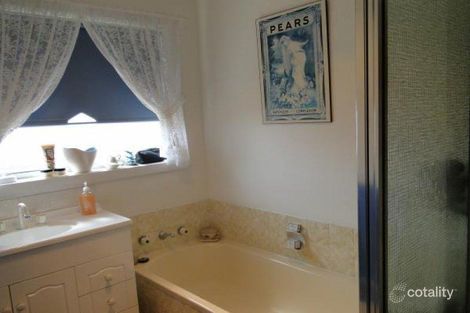 Property photo of 19 Third Avenue Midway Point TAS 7171