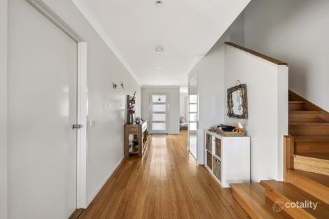 Property photo of 34 Norman Court Lakes Entrance VIC 3909