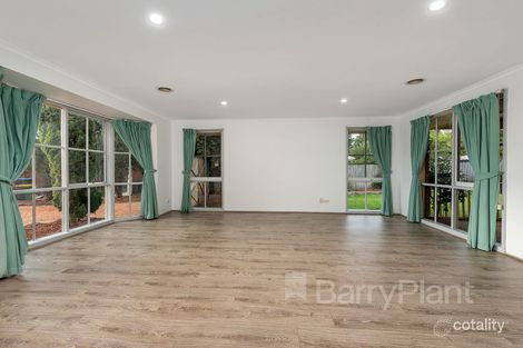 Property photo of 6 Parklands Close Ferntree Gully VIC 3156