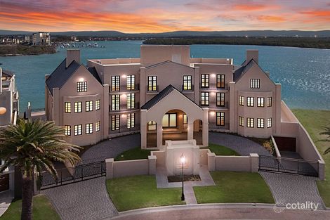 55 Knightsbridge Pde W, Paradise Point, QLD 4216