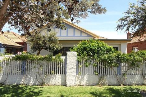 42 Ravenshaw St, The Junction, NSW 2291