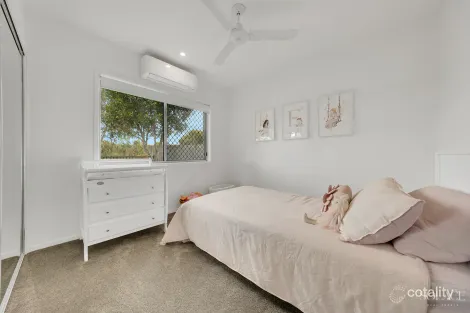 Property photo of 14 Orchard Drive Kirkwood QLD 4680