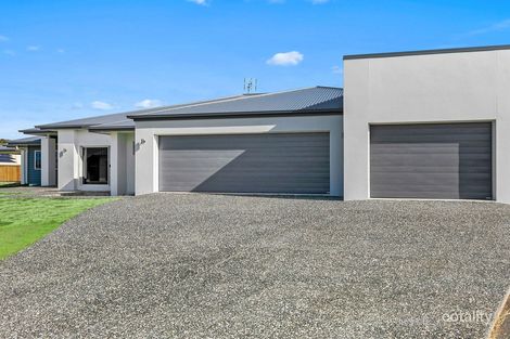 Property photo of 18 Waderbird Crescent Pelican Waters QLD 4551