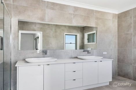 Property photo of 18 Waderbird Crescent Pelican Waters QLD 4551
