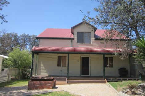 Property photo of 14 Finisterre Drive The Honeysuckles VIC 3851