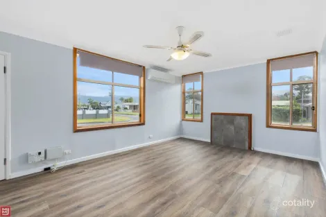 Property photo of 19 Barellan Avenue Dapto NSW 2530
