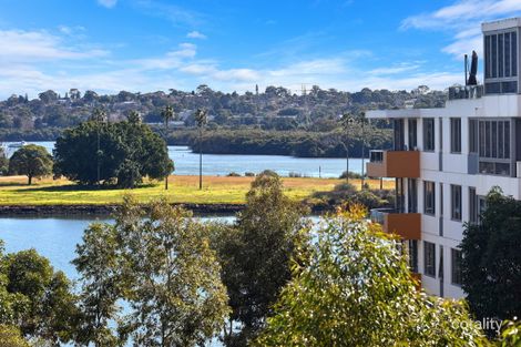 Property photo of 320/2 Meredith Avenue Rhodes NSW 2138