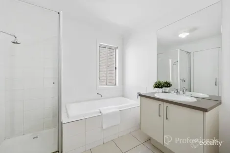 Property photo of 13 Design Drive Point Cook VIC 3030