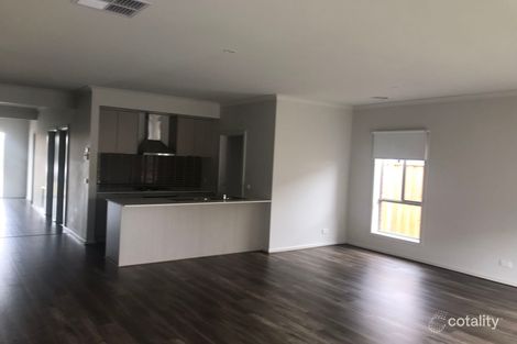 Property photo of 12 Mercury Road Cranbourne East VIC 3977