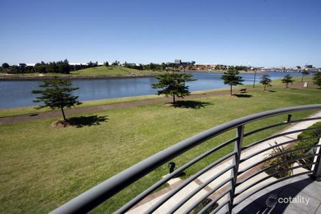 Property photo of 8/18 The Lane Maryville NSW 2293