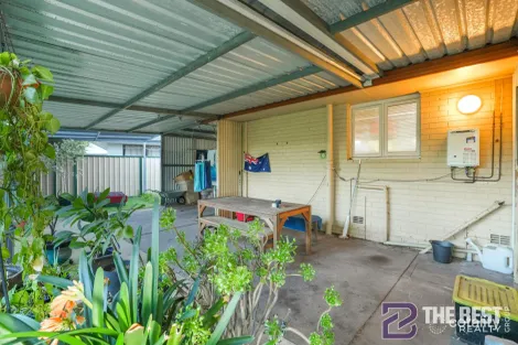Property photo of 22 Trangie Way Kelmscott WA 6111