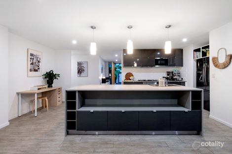 20 Ilkinia Ave, Broadbeach Waters, QLD 4218