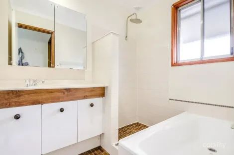 Property photo of 1 Bard Court St Clair NSW 2759