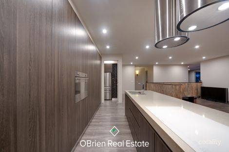 Property photo of 29 Churchill Park Drive Endeavour Hills VIC 3802
