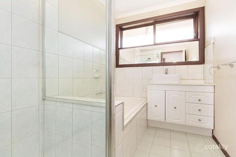 Property photo of 2 Homestead Drive Keilor Downs VIC 3038