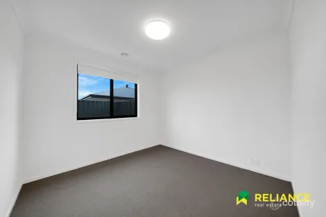 Property photo of 65 Gateau Drive Werribee VIC 3030