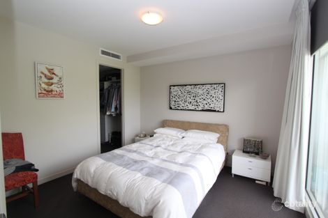 Property photo of 13/201 Ormond Road Elwood VIC 3184