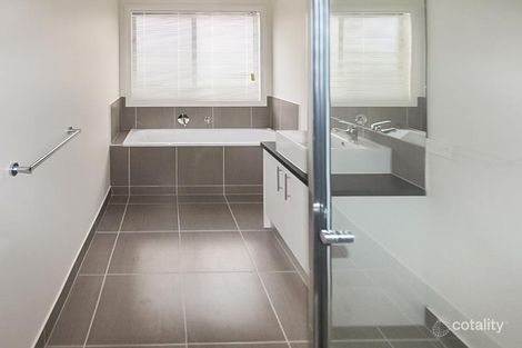 Property photo of 23 Debonair Parade Craigieburn VIC 3064