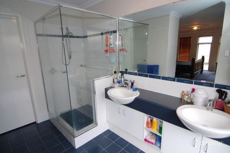 Property photo of 8 Dowitcher Turn Tapping WA 6065