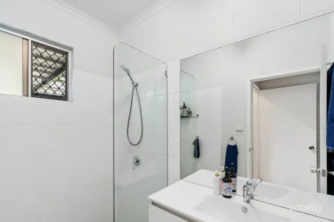 Property photo of 5 Fraser Close Kanimbla QLD 4870