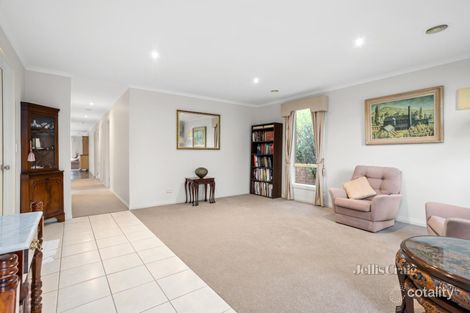 Property photo of 48 St Andrews Place Lake Gardens VIC 3355