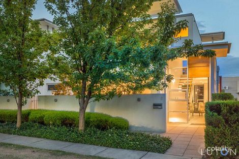 Property photo of 2/9 Bentham Street Yarralumla ACT 2600