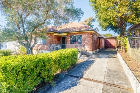 Property photo of 50 Moree Avenue Westmead NSW 2145