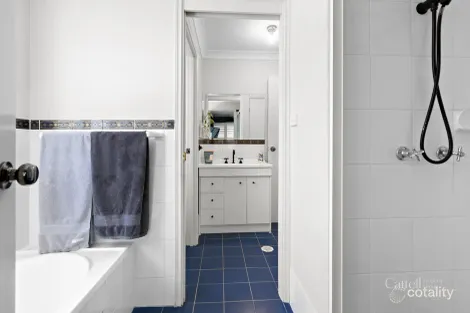 Property photo of 18 Carroll Avenue Rutherford NSW 2320