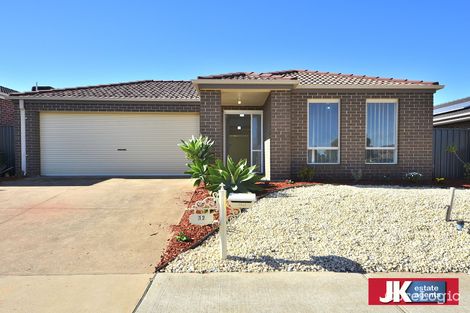 Property photo of 12 Clearwater Rise Parade Truganina VIC 3029