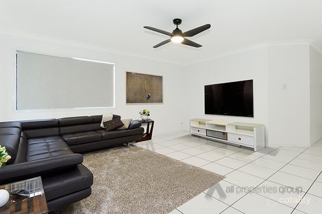 Property photo of 21 Kite Crescent Eagleby QLD 4207