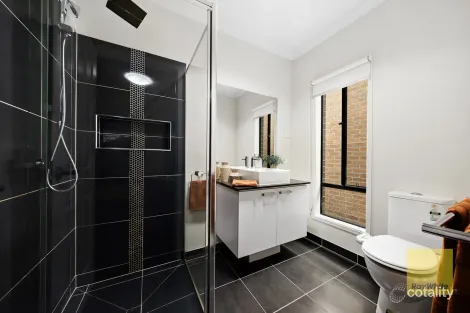Property photo of 6 Rocket Road Williams Landing VIC 3027