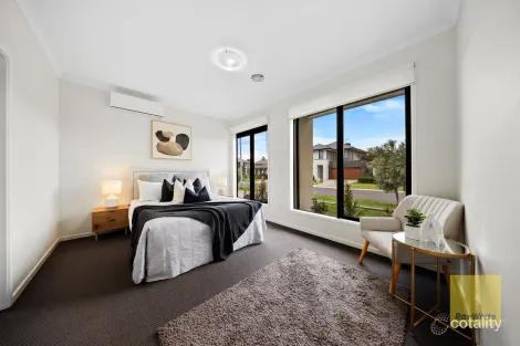 Property photo of 6 Rocket Road Williams Landing VIC 3027
