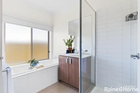 Property photo of 2 Mint Boulevard Harkness VIC 3337