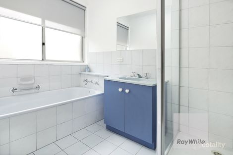 Property photo of 13 Ellesmere Crescent Gladstone Park VIC 3043