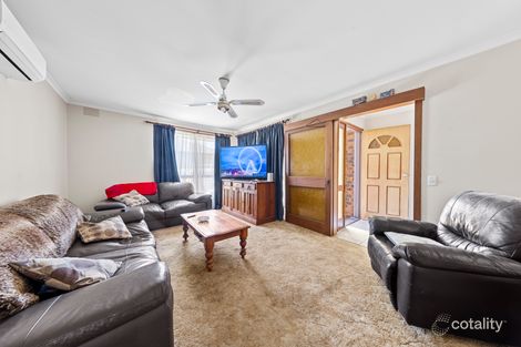 Property photo of 61 Langdon Crescent Craigieburn VIC 3064